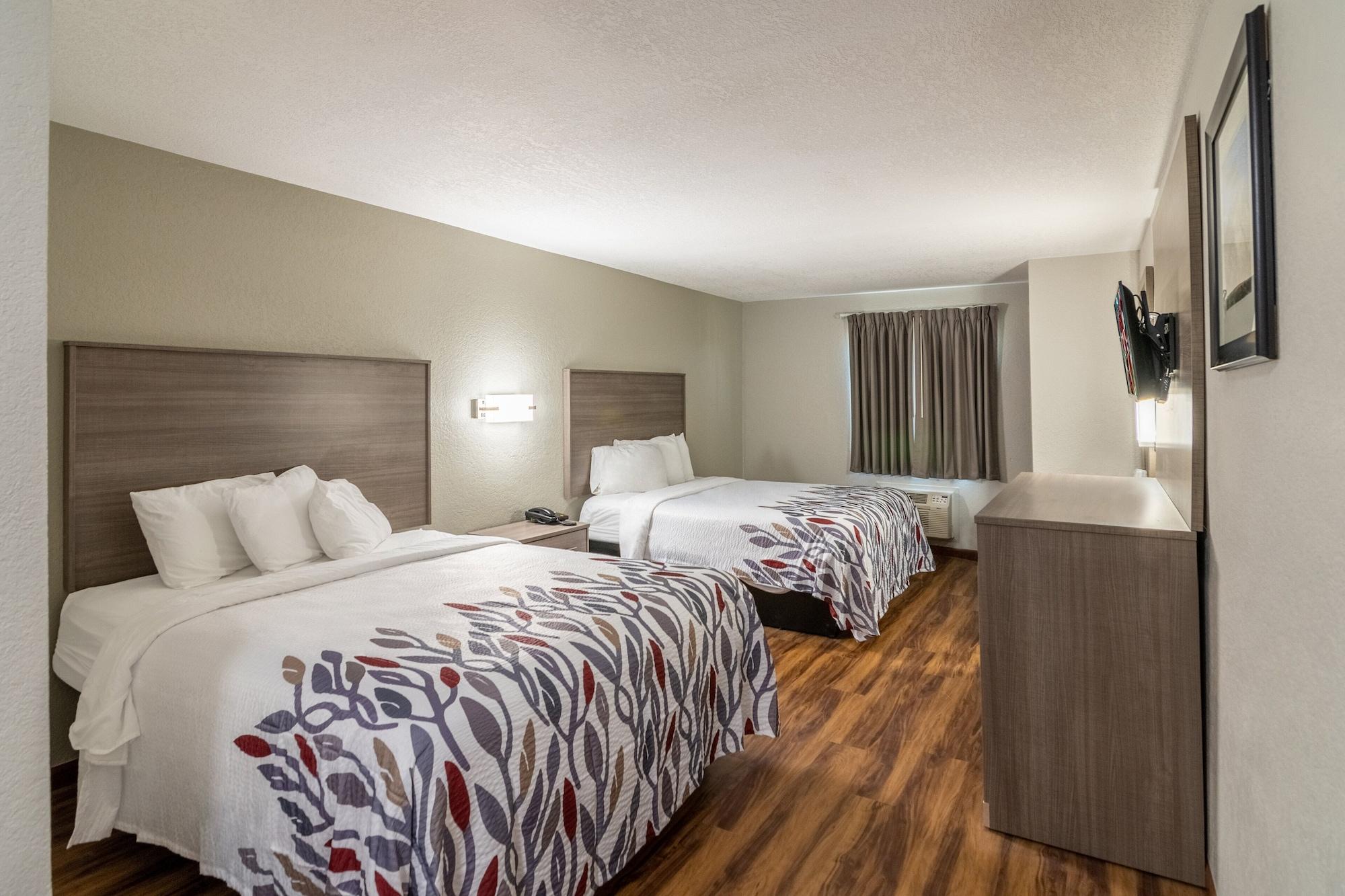 Red Roof Inn & Suites Pensacola-Nas Corry Beach Haven Екстер'єр фото